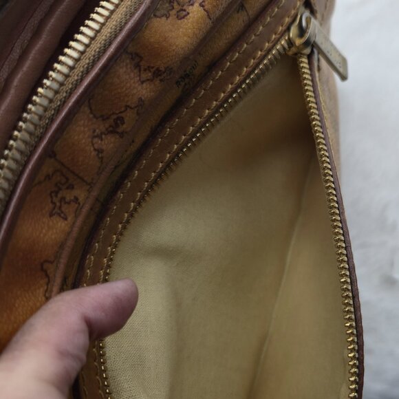 Alviero Classe Geo Classic Clutch Bag - Picture 10 of 11